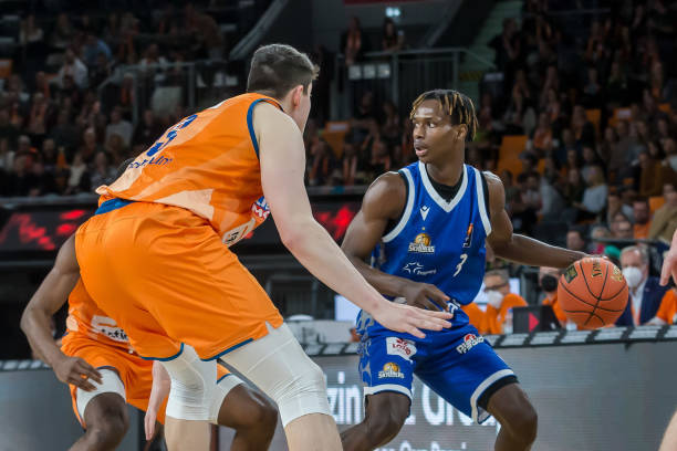 中还得益于 中还得益于