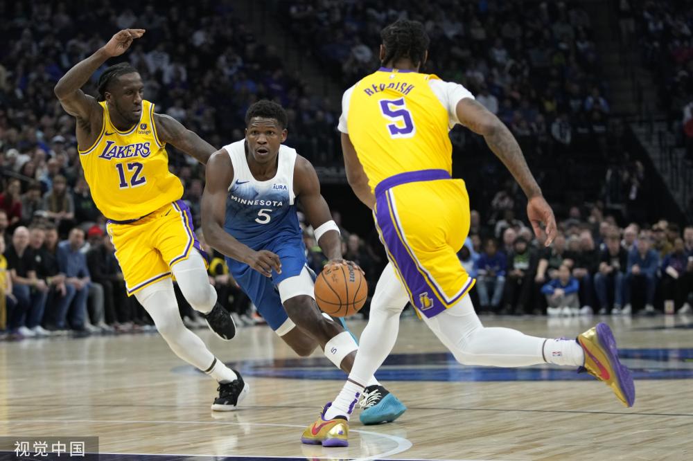 引发了对球 引发了对球